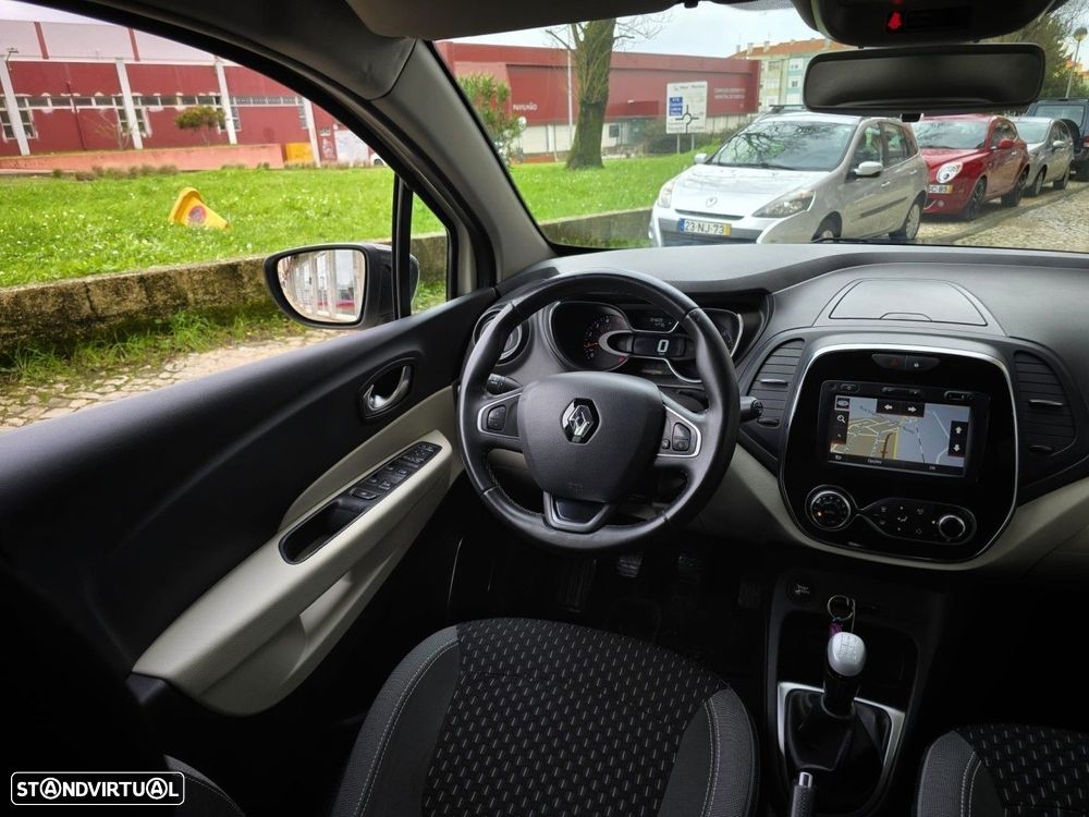 Renault Captur 1.5 dCi Exclusive - 17