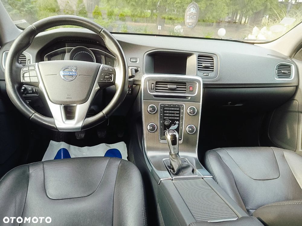 Volvo V60 - 40