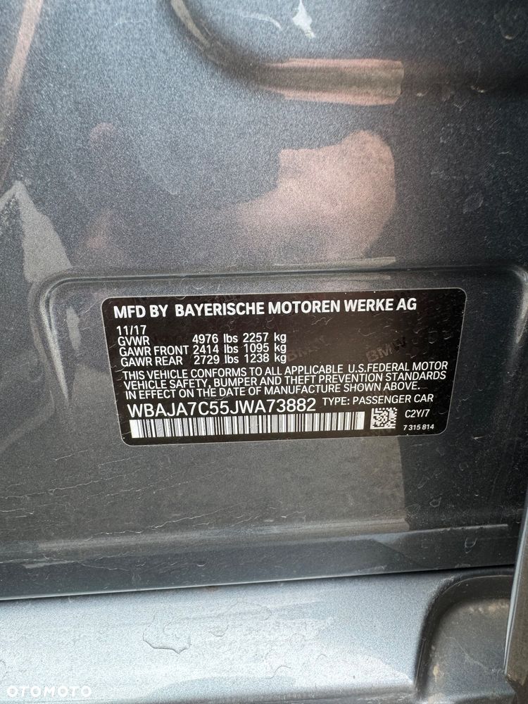 BMW Seria 5 530i xDrive Sport Line - 15