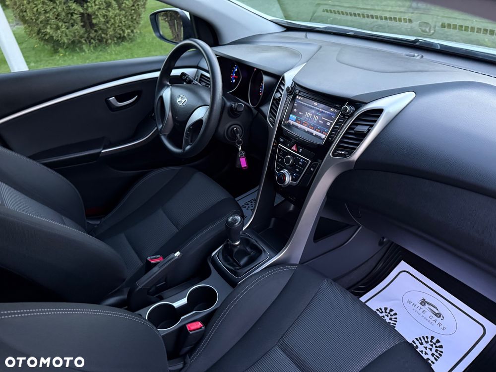 Hyundai i30 blue 1.4 Style - 7