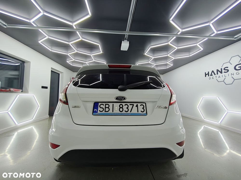 Ford Fiesta - 2