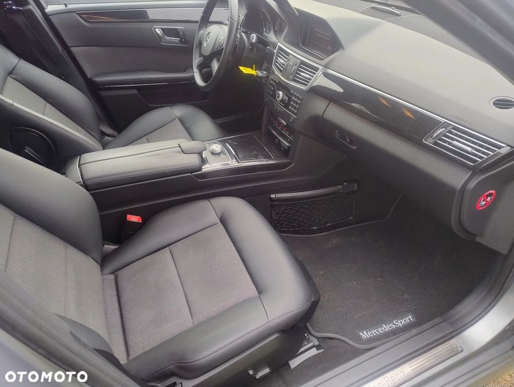 Mercedes-Benz Klasa E 350 CDI DPF BlueEFFICIENCY 7G-TRONIC Avantgarde - 14