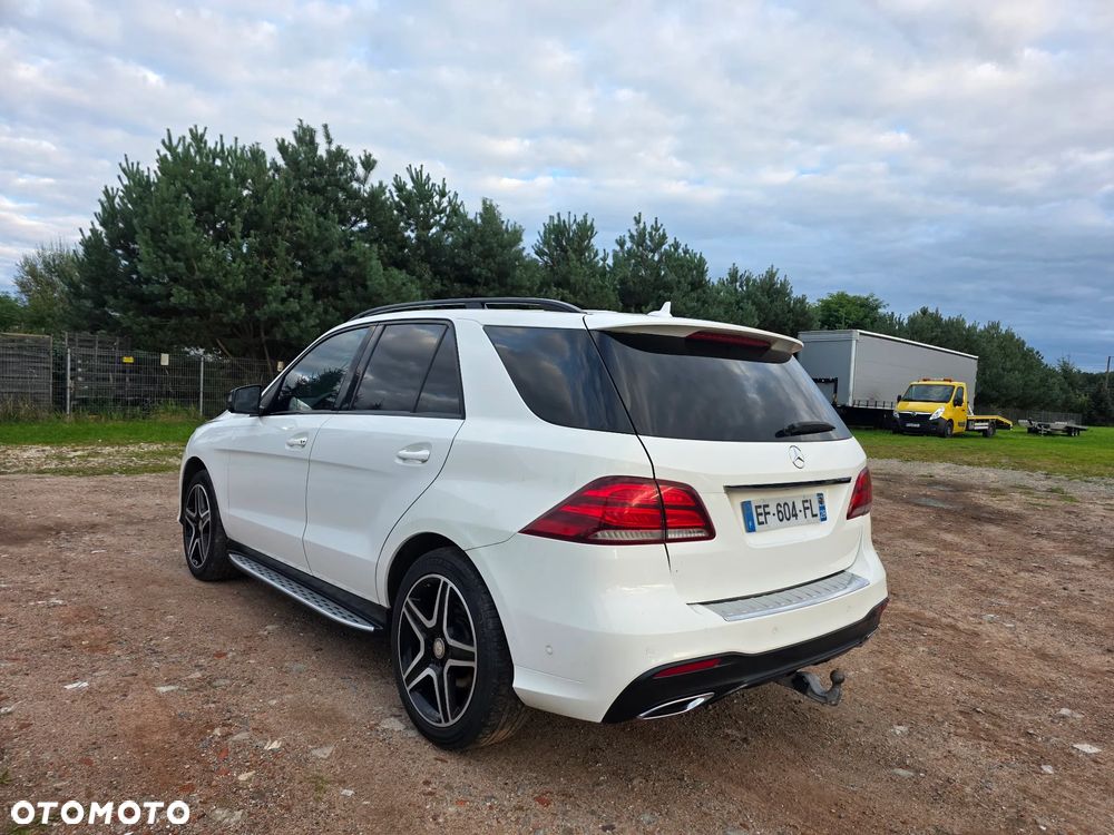 Mercedes-Benz GLE 350 d 4Matic 9G-TRONIC AMG Line - 6