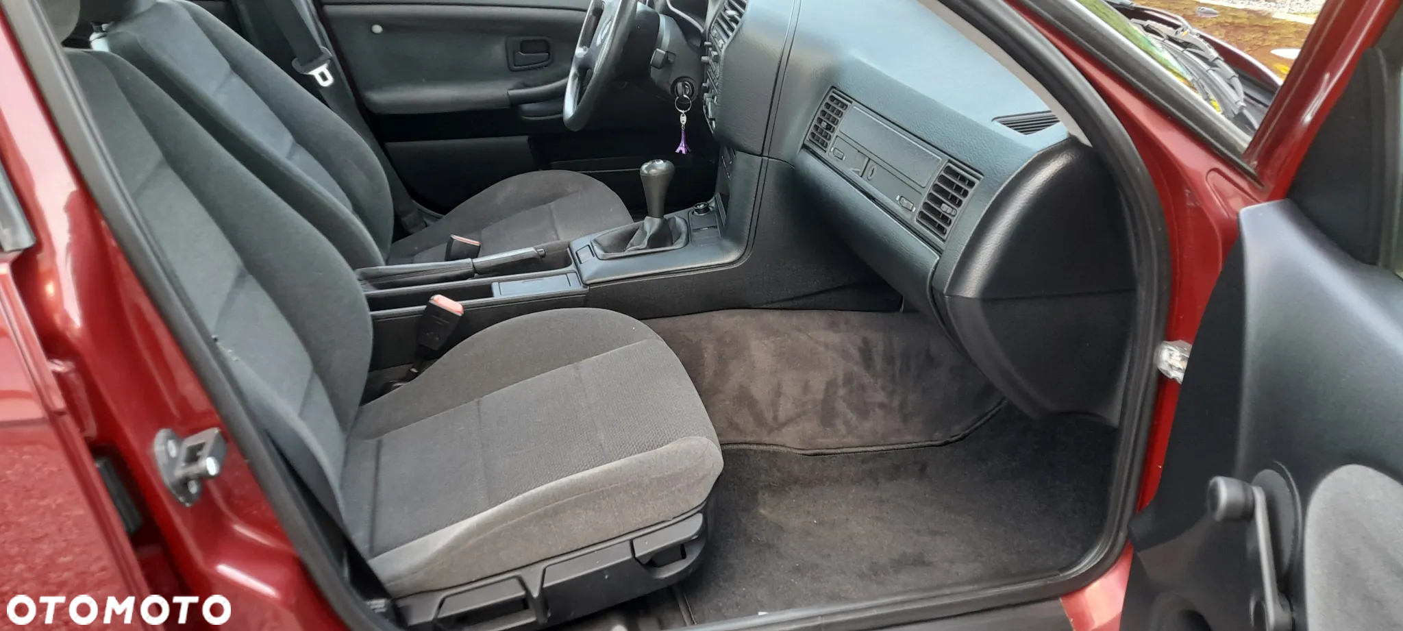 BMW Seria 3 318i - 6