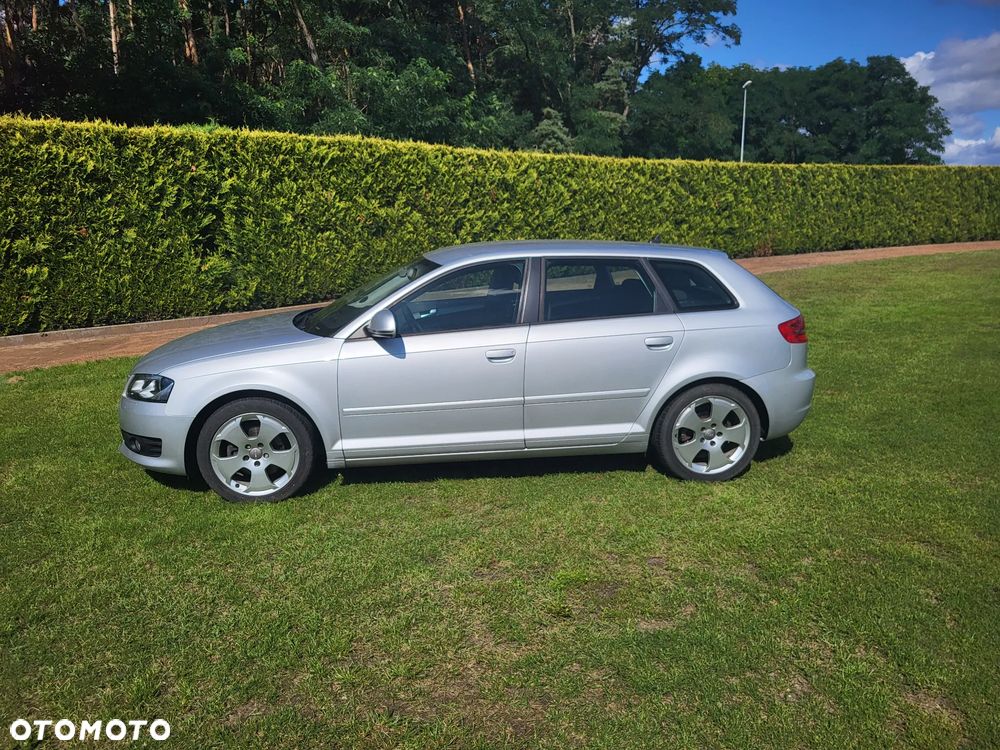 Audi A3 Sportback - 13