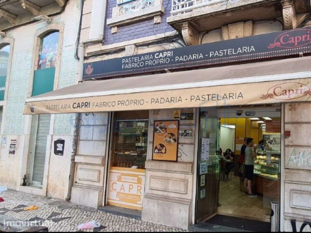 Loja com 234 m2 em plena Av. Almirante Reis - Grande imagem: 3/3