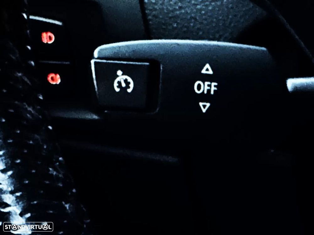 BMW 318 d Auto Pack M - 22