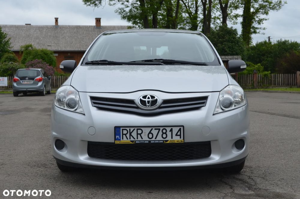 Toyota Auris 1.6 2010 - 2