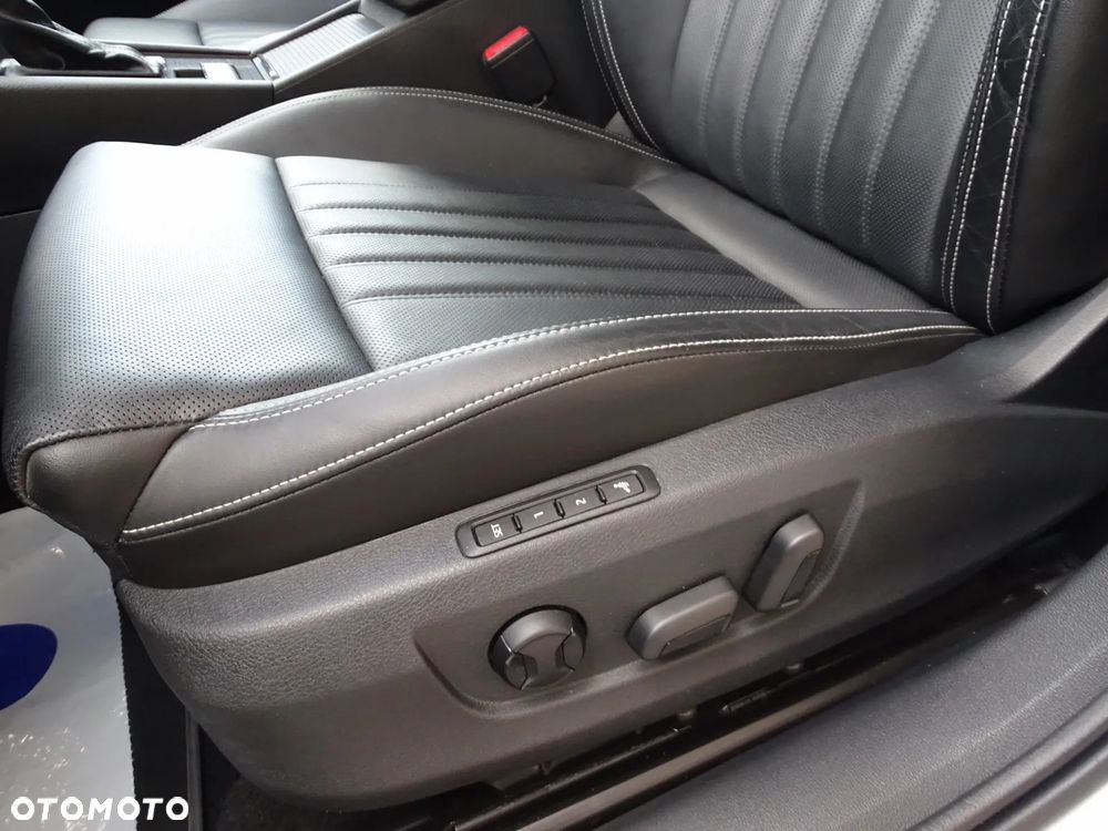 Skoda Superb 2.0 TDI SCR Style DSG - 36