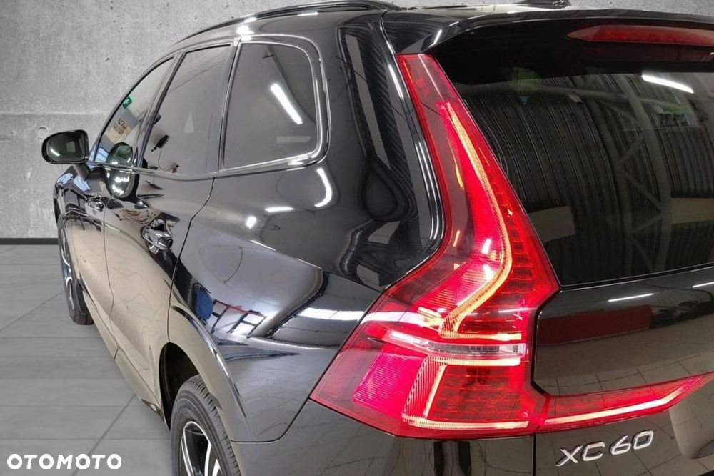 Volvo XC 60 T6 AWD Recharge Geartronic RDesign - 5
