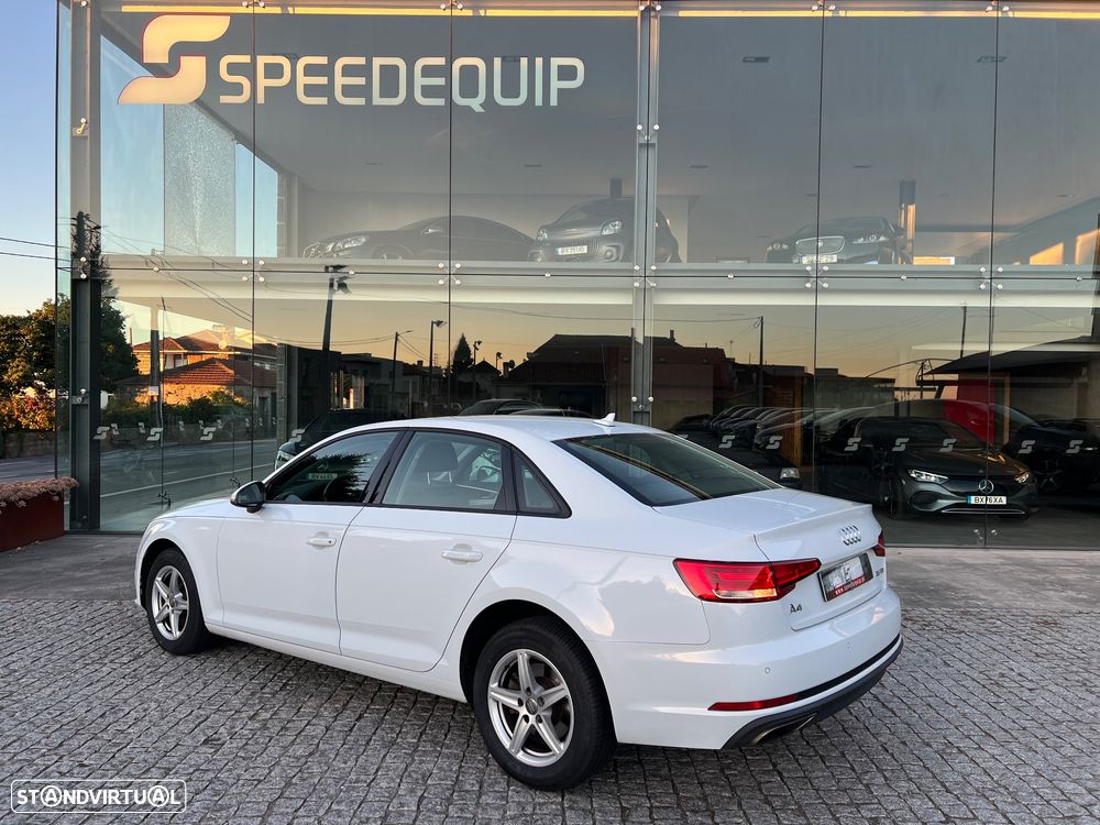 Audi A4 35 TDI Sport S tronic - 3