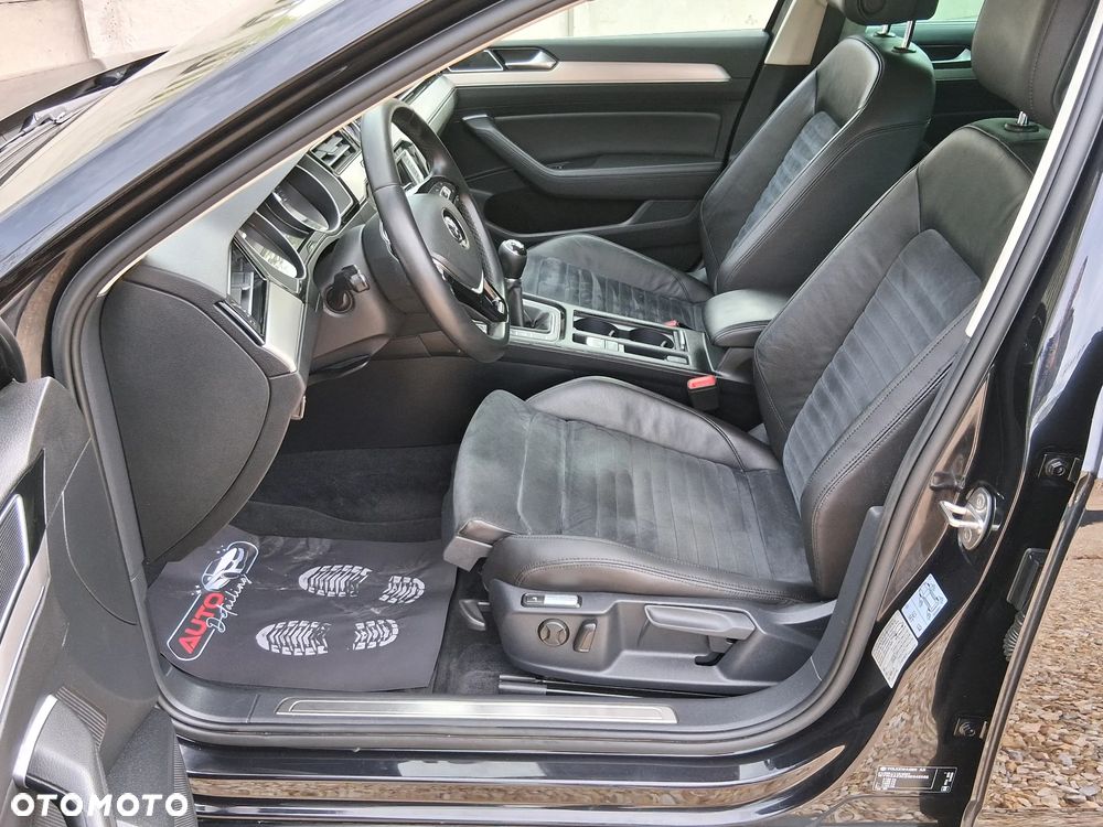 Volkswagen Passat - 8