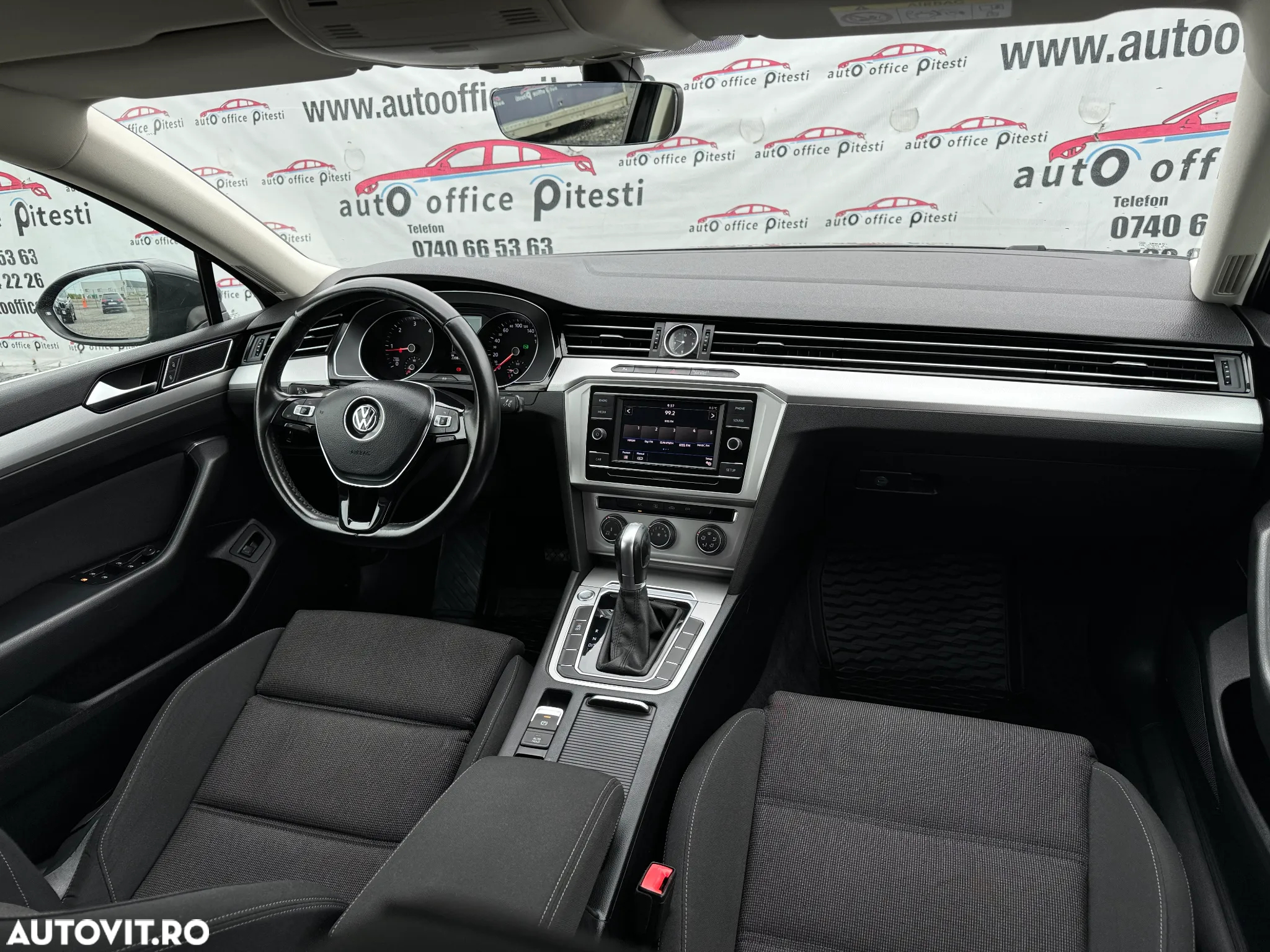 Volkswagen Passat 2.0 TDI DSG Comfortline - 11