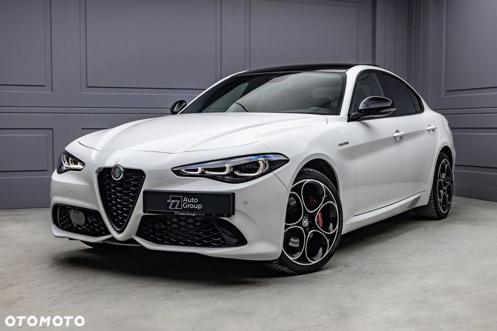 Alfa Romeo Giulia 2.0 Turbo 16V AT8-Q4 Veloce - 1