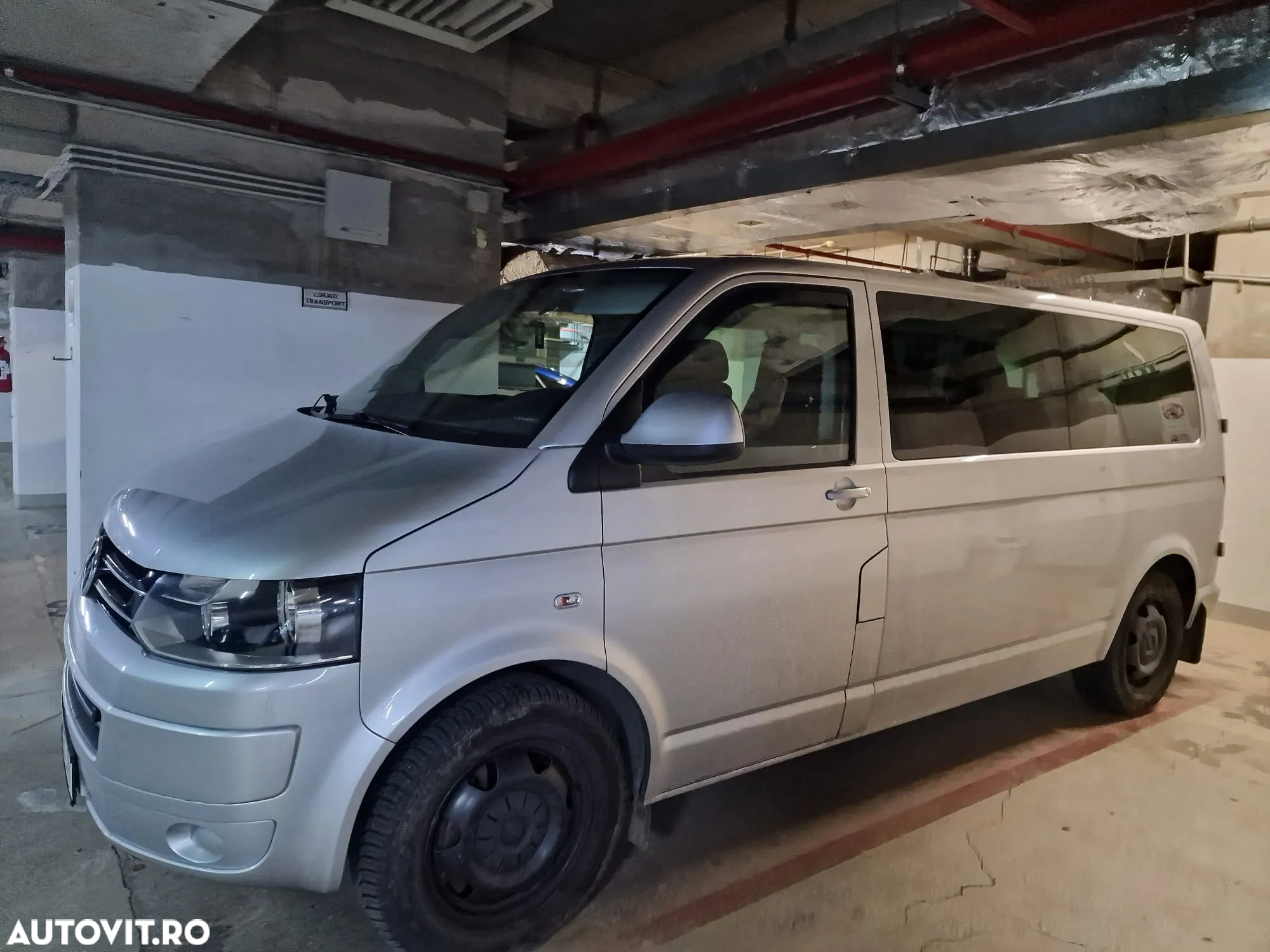 Volkswagen Caravelle - 6