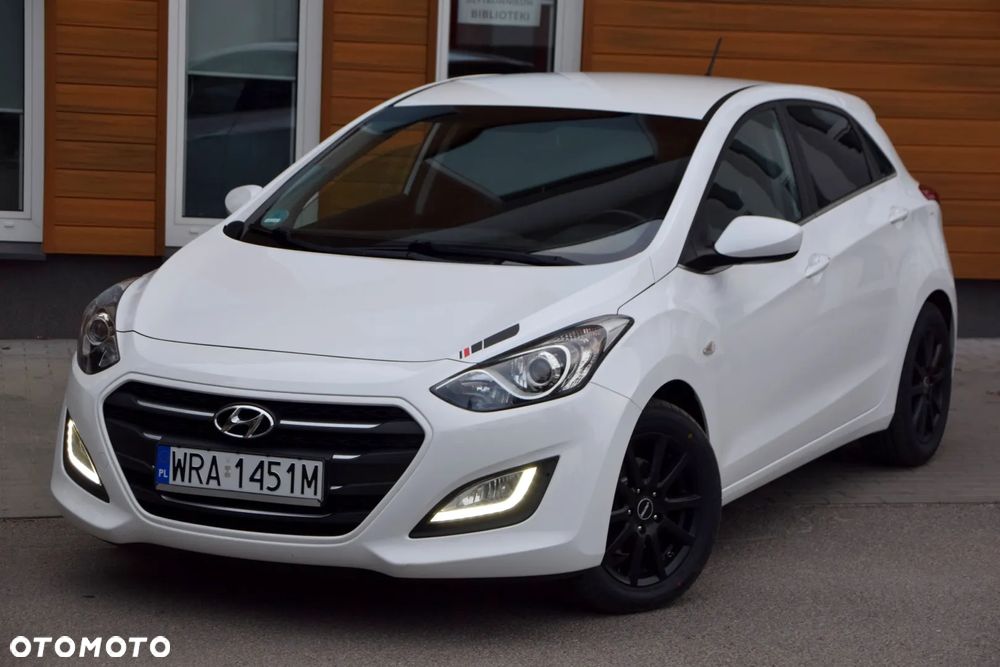 Hyundai i30 blue 1.4 Trend - 4