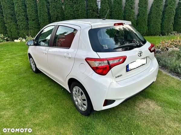 Toyota Yaris - 4