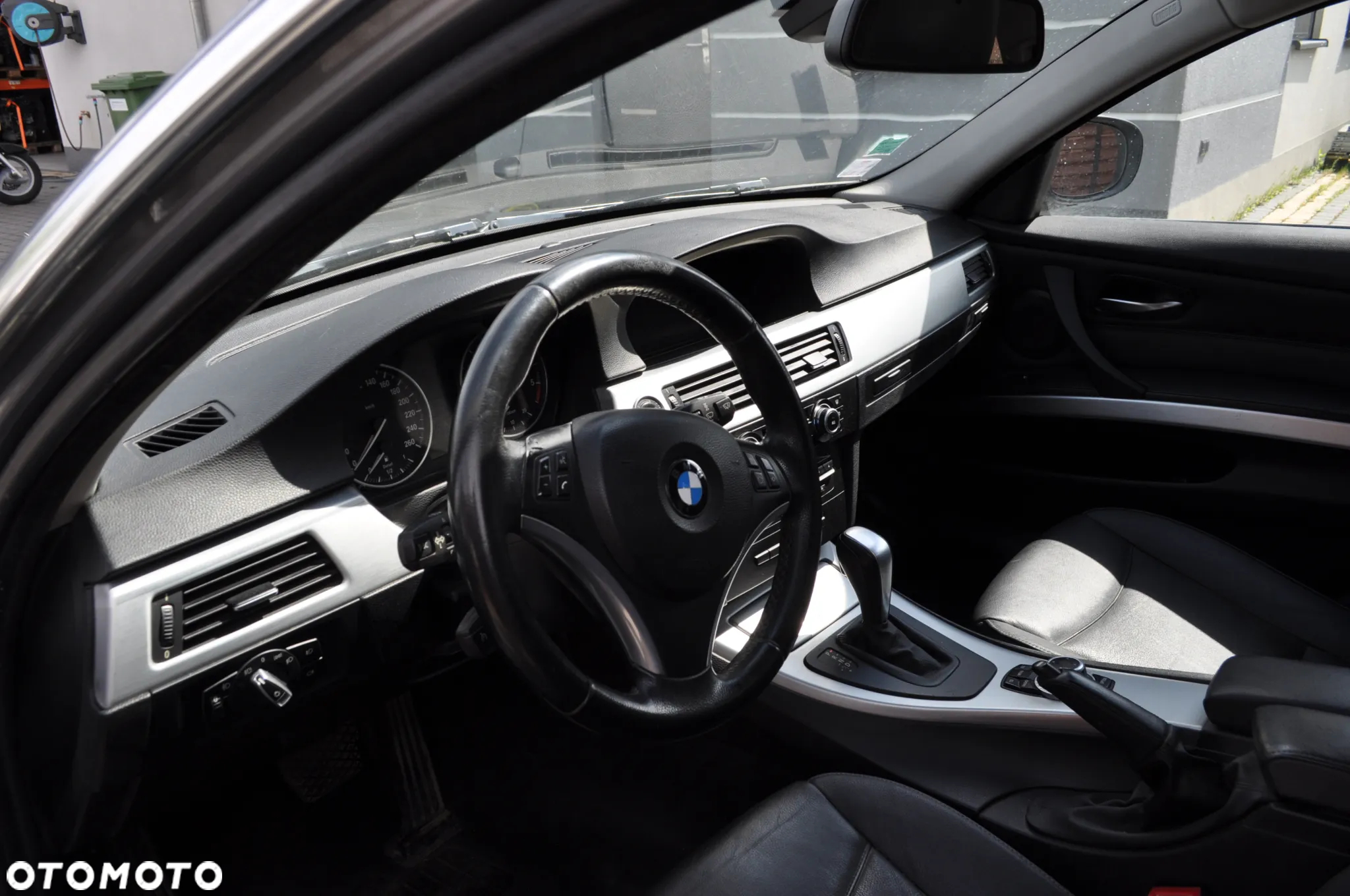 BMW Seria 3 320d xDrive DPF Touring - 15