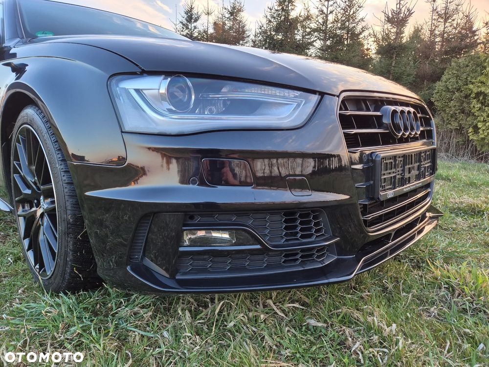 Audi A4 Avant 2.0 TDI DPF clean diesel multitronic S line Sportpaket - 13