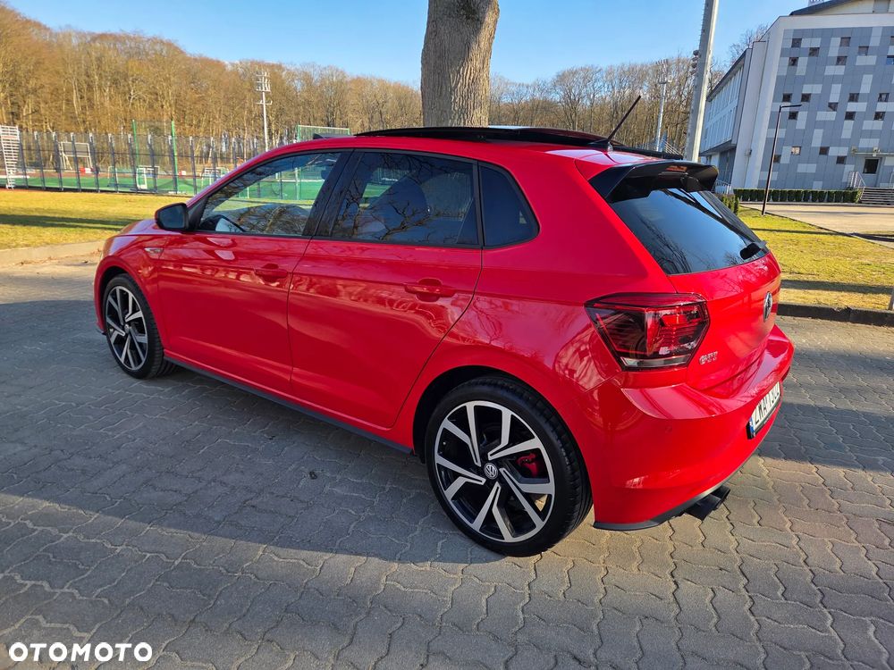 Volkswagen Polo - 4