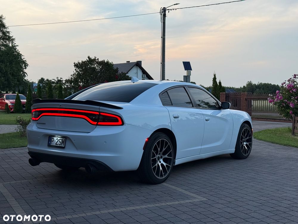 Dodge Charger - 3