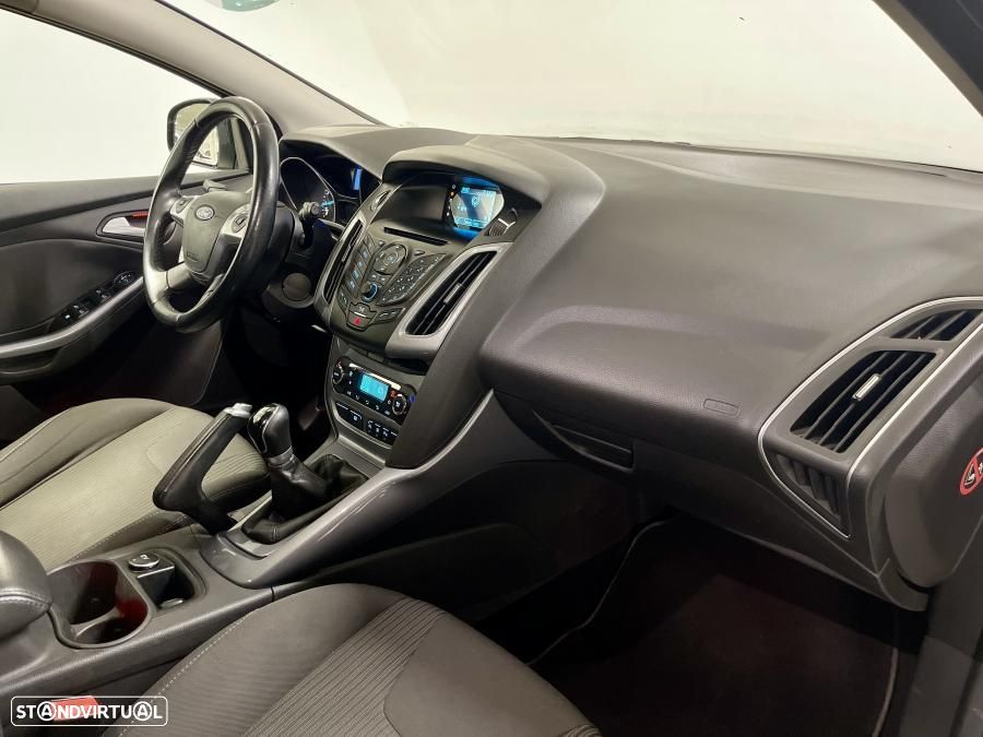 Ford Focus 1.0 SCTi Titanium Best - 21