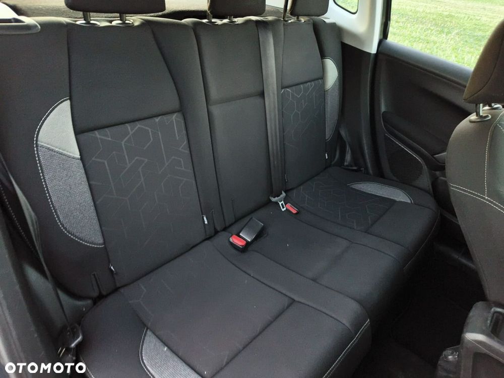 Peugeot 2008 - 13