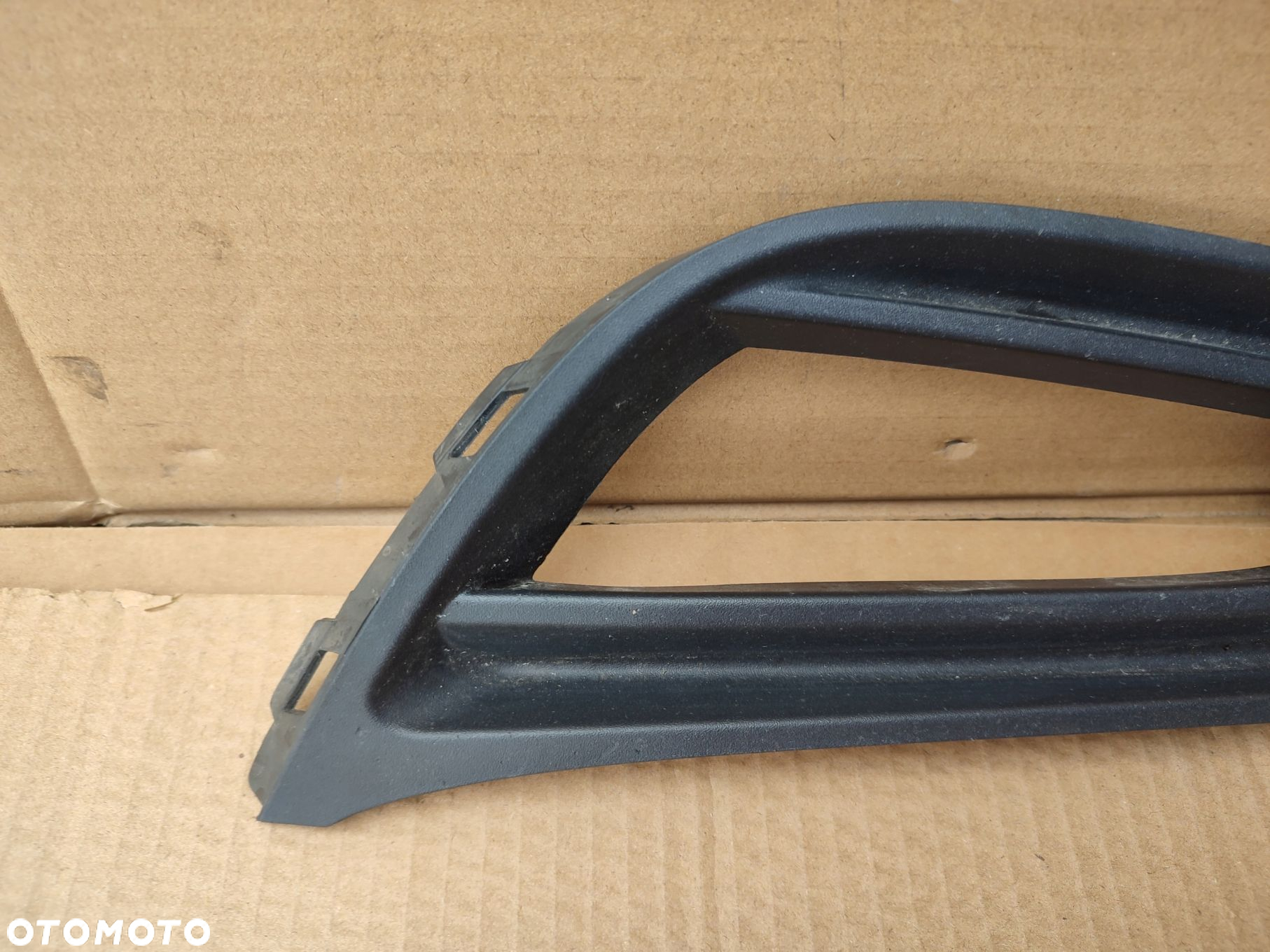 Kratka prawa zderzaka przód OPEL ASTRA K V ORYGINAŁ 13481940 - 2