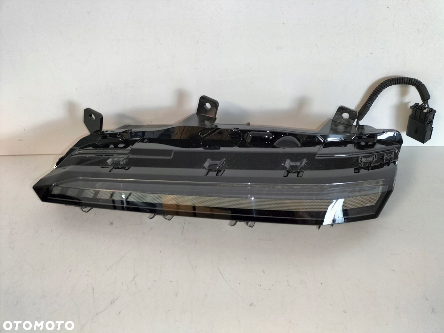 Halogen LED lampa DRL prawy PEUGEOT 308 III T10 21- - 2