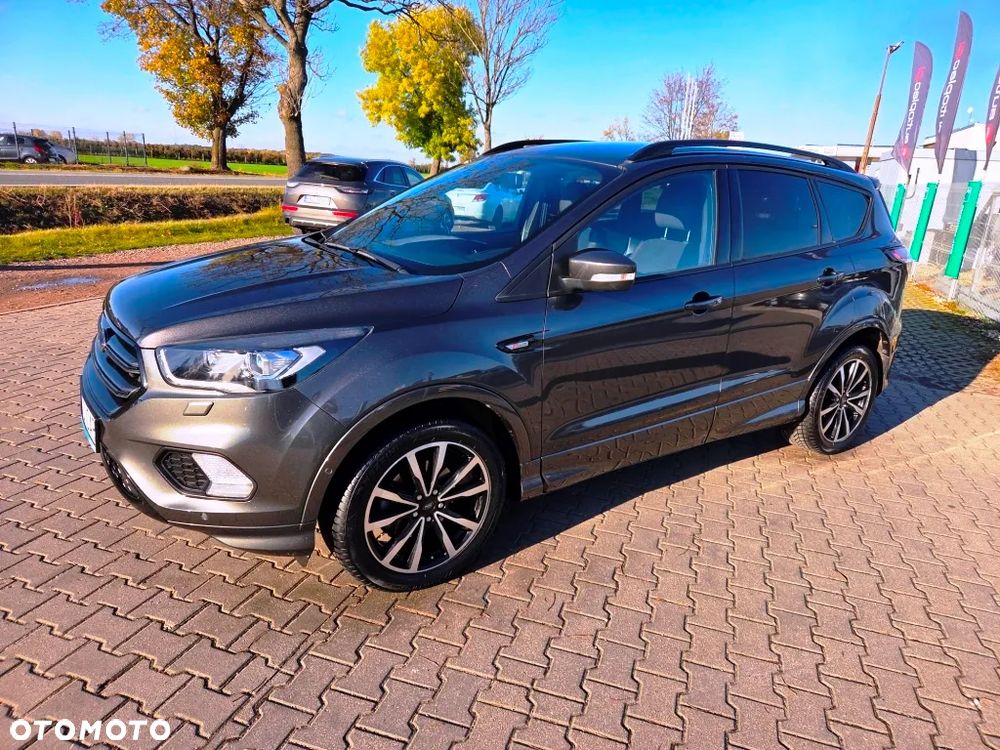Ford Kuga 1.5 EcoBoost 2x4 ST-Line - 19