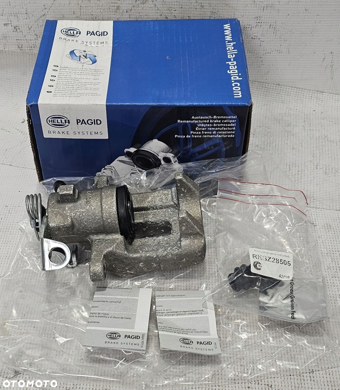 NOWY ZACISK HAMULCOWY TYŁ VOLKSWAGEN / SEAT / SKODA / AUDI - 8AC355383-431 - 1