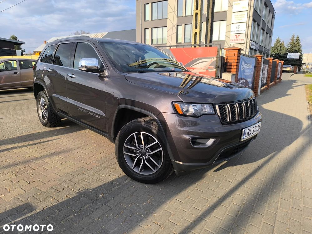 Jeep Grand Cherokee - 1