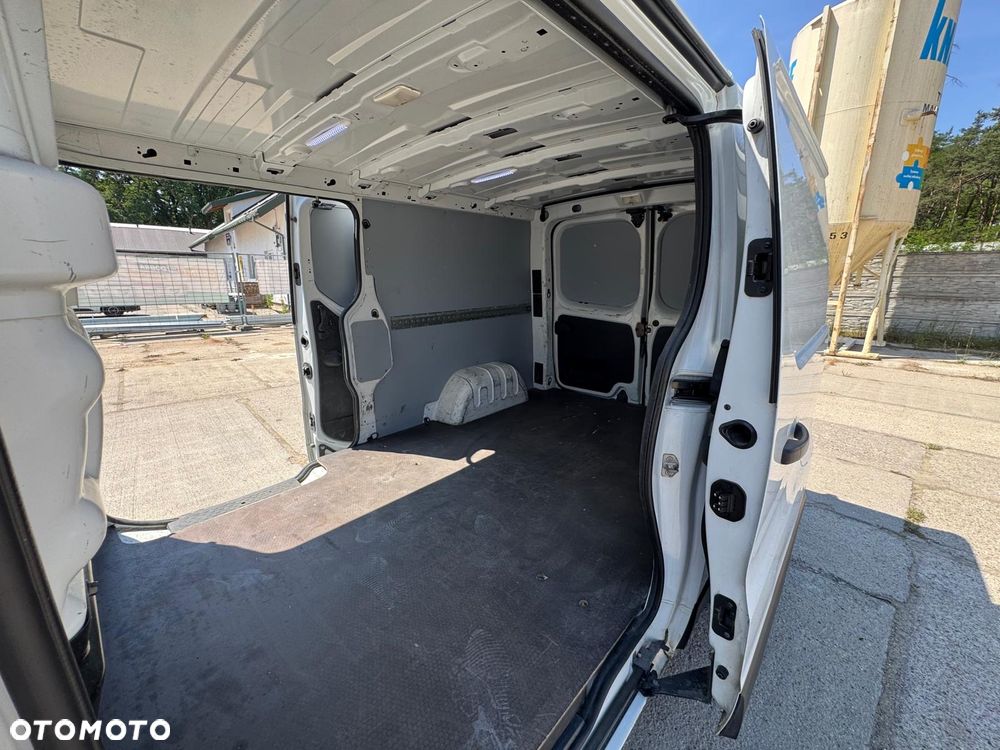 Renault Trafic - 17