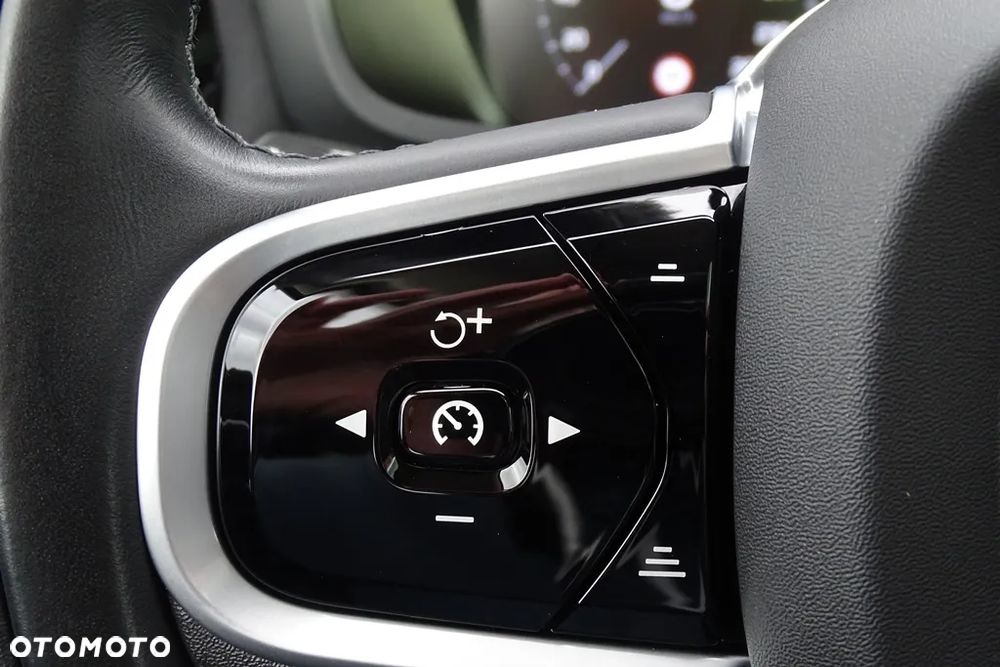 Volvo V60 T6 AWD Recharge Geartronic Inscription - 26