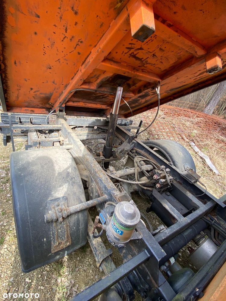 Mercedes-Benz 614 - 10