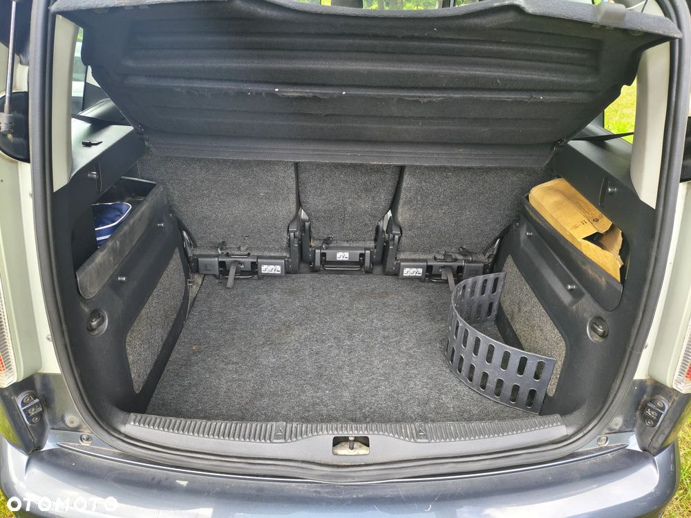 Skoda Roomster 1.4 16V Active - 10