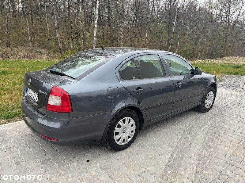Skoda Octavia 1.6 Mint - 6