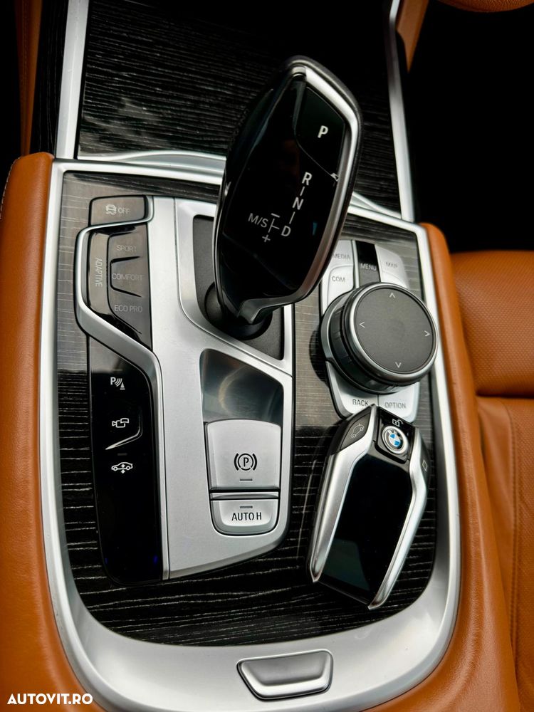 BMW Seria 7 730d xDrive - 31