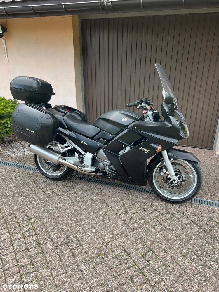 Yamaha FJR - 2