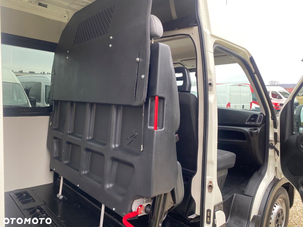 Iveco DAILY Brygadowe, 7-osobowe, serwisowane - 15