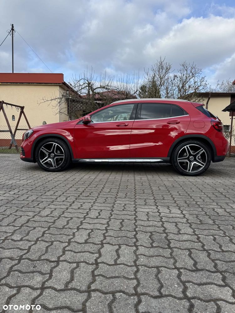 Mercedes-Benz GLA 200 7G-DCT AMG Line - 8