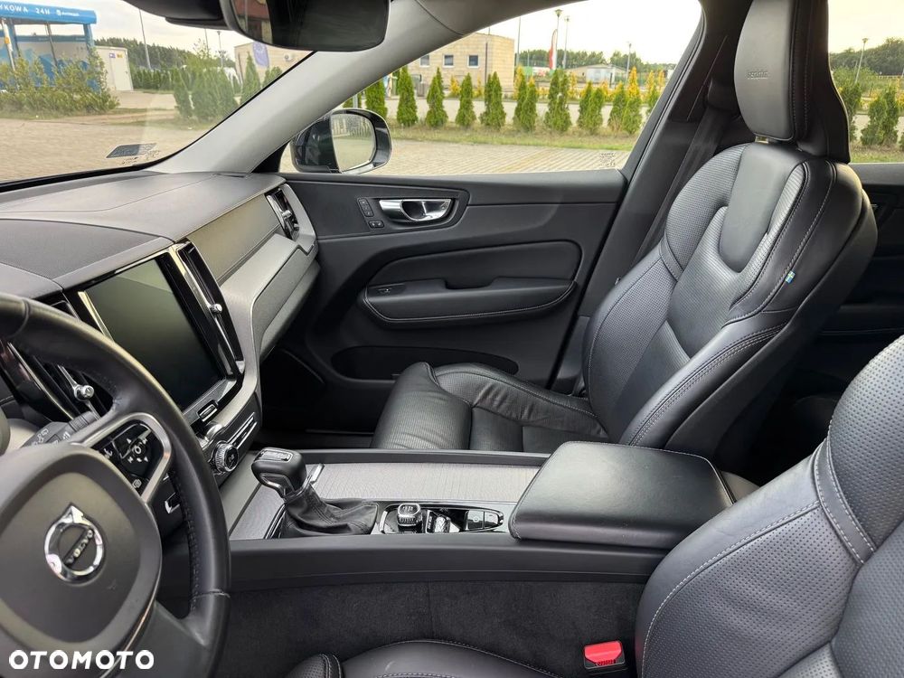 Volvo XC 60 D5 AWD Inscription - 6
