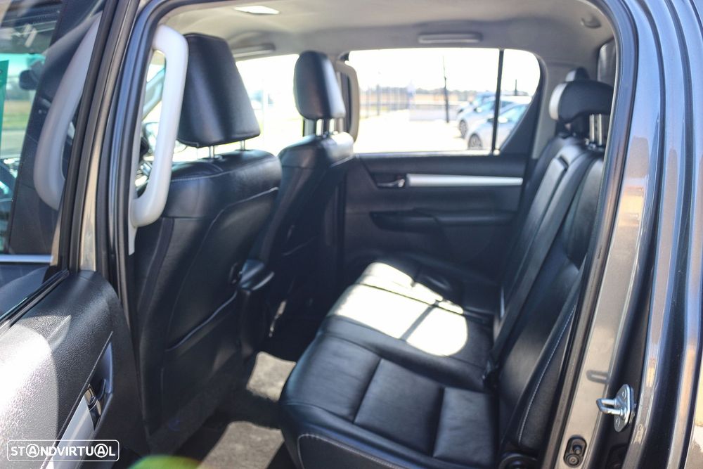 Toyota Hilux 2.4 D-4D 4WD Tracker - 31