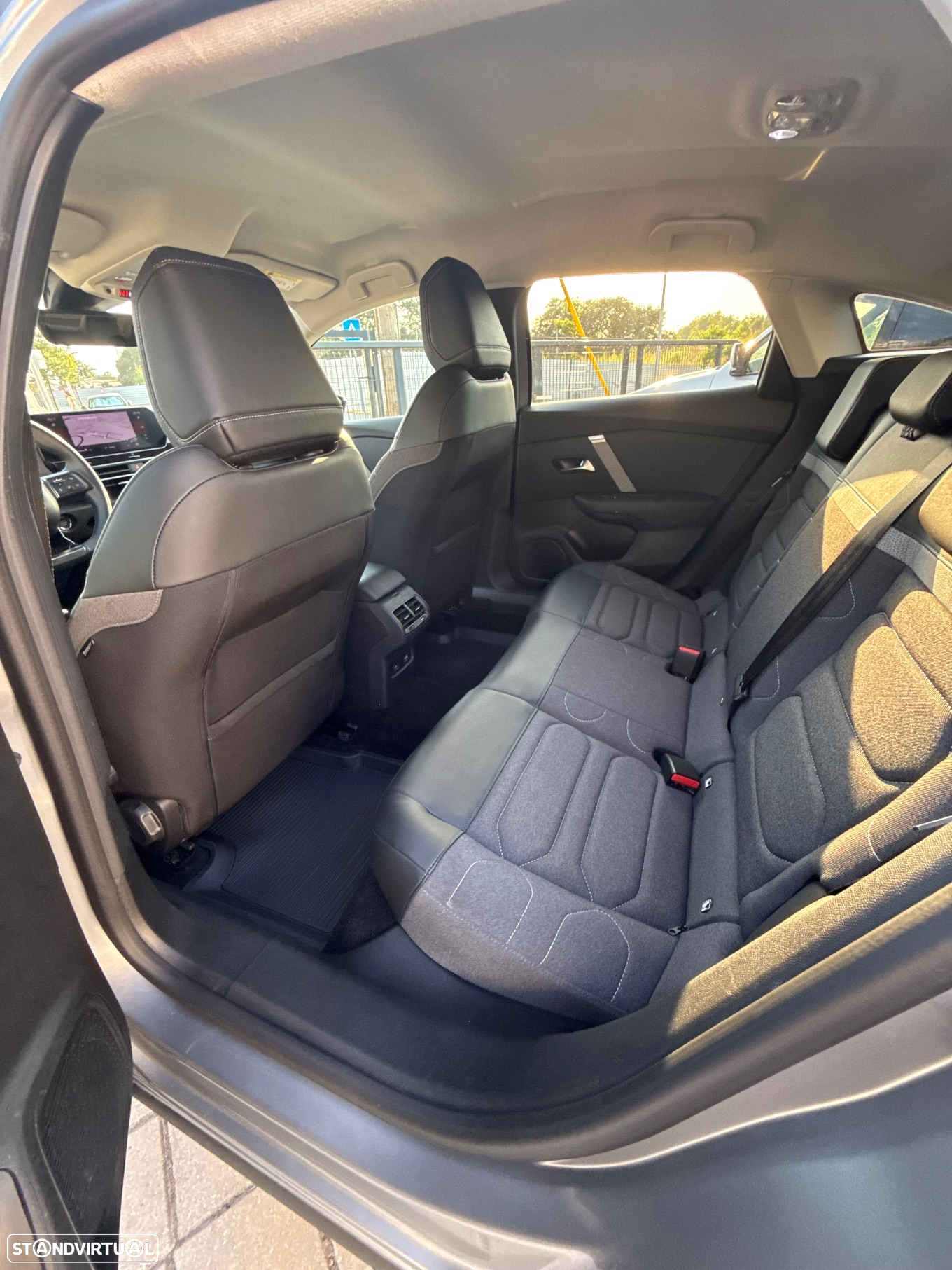 Citroën C4 PureTech 130 Stop&Start FEEL PACK - 14
