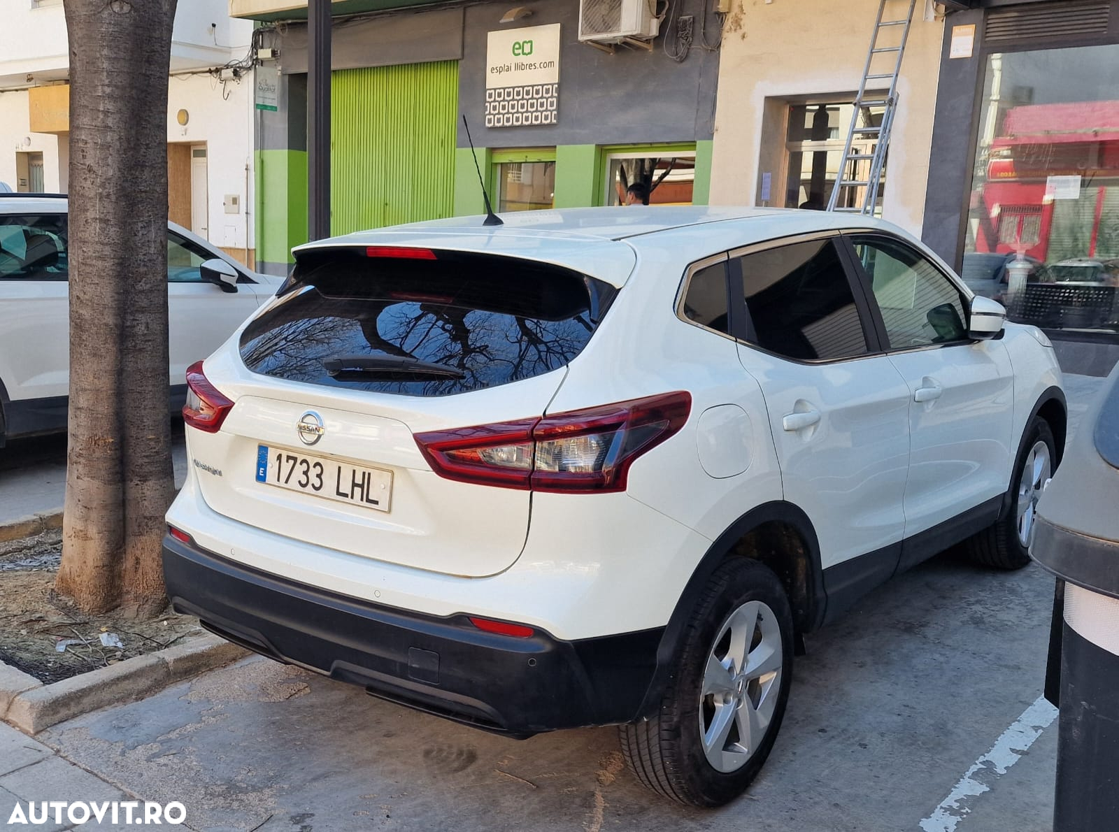 Nissan Qashqai 1.7 dCi ALL-MODE 4x4i N-TEC - 7