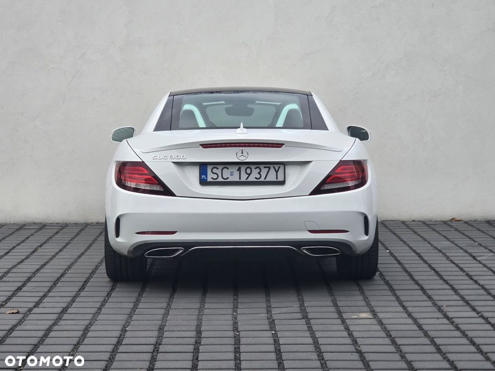 Mercedes-Benz SLC 300 9G-TRONIC Final Edition - 13