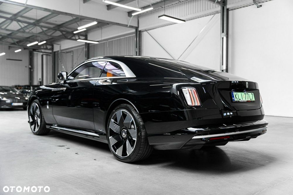 Rolls-Royce Spectre - 9