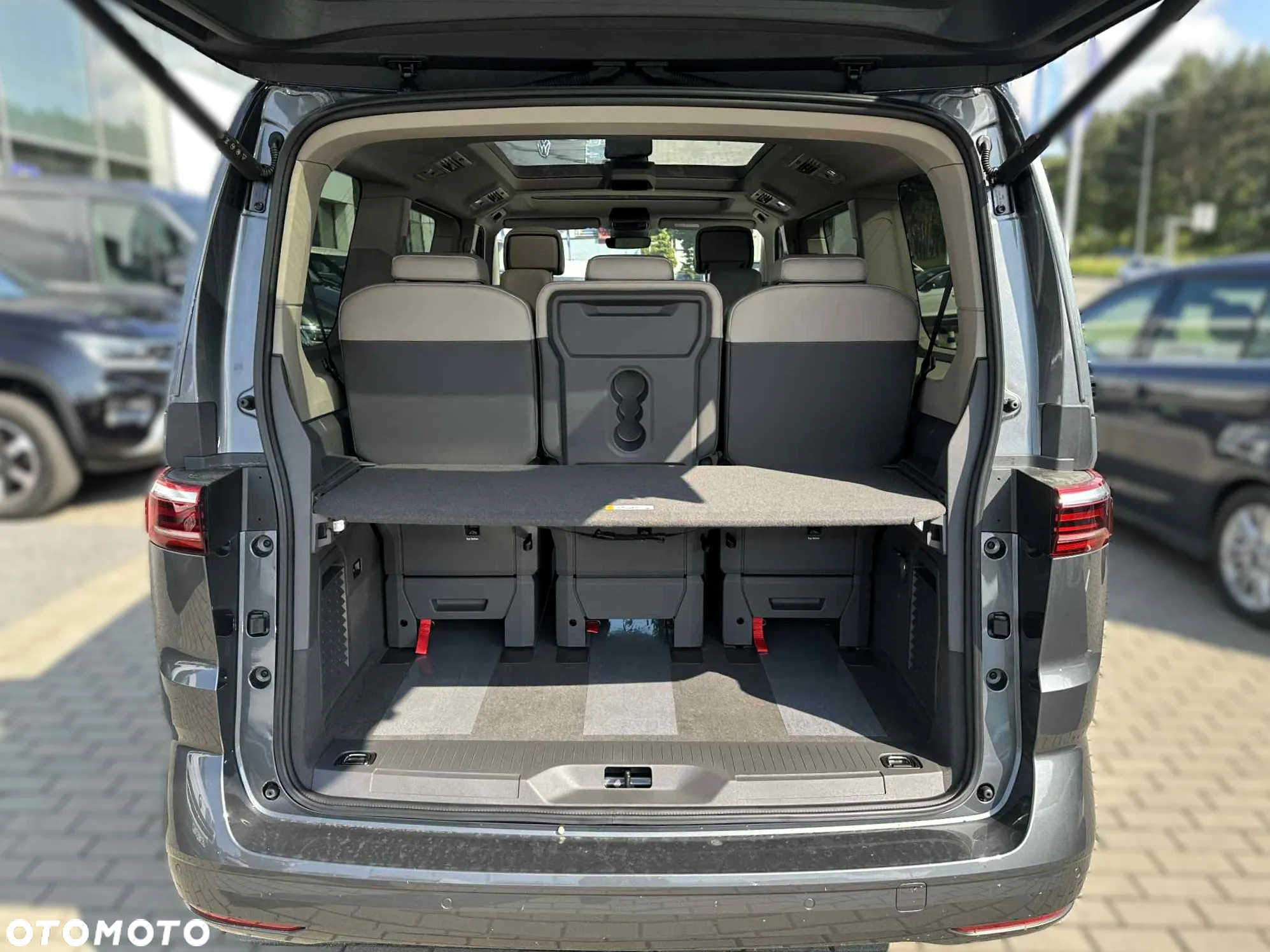 Volkswagen Multivan 2.0 TSI L2 Edition DSG - 8