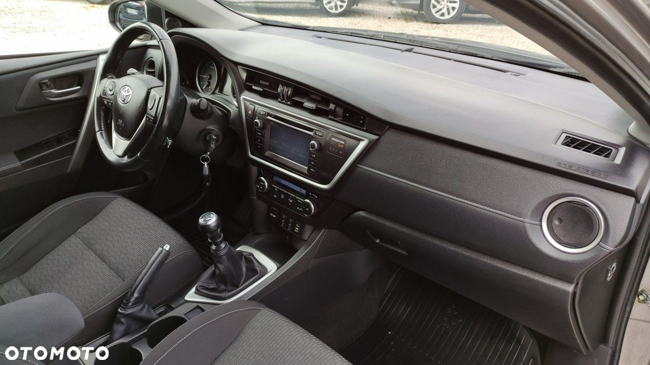 Toyota Auris - 6