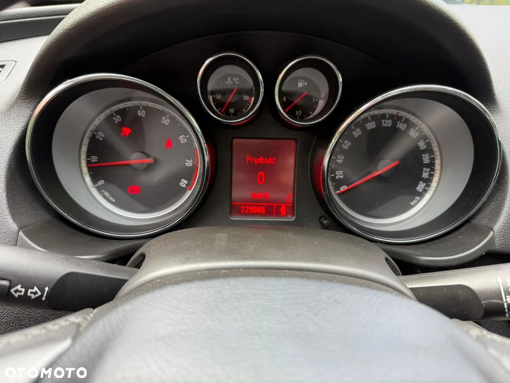 Opel Insignia 2.0 T Cosmo - 3